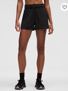 lululemon studio dance high-rise short 3.5” Black